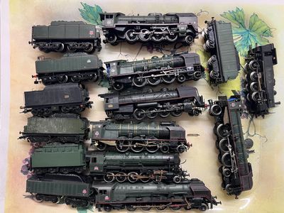 HO – JOUEF – Lot de 8 locomotives type vapeur dont 231, 241, 150, 141, - Photo 1