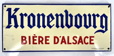 an old metal sign with the word homewood on it ' s side