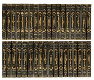 un coffret de douze livres ornés de dorures