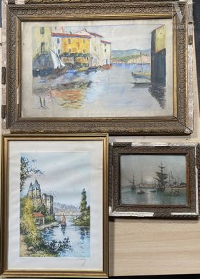 Suite de trois pièces encadrées
