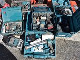 a pile of tools that are sitting on the ground