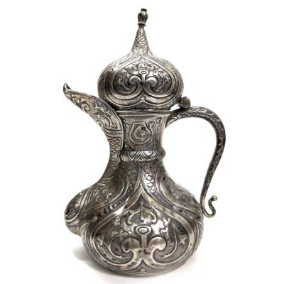 Verseuse ottomane en argent Hauteur : 17 cm