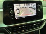 a picture of a car ' s rear view camera in the dashboard