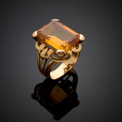 Bague cocktail en or jaune 750 millièmes, sertie d'une topaze orange t - Photo 1