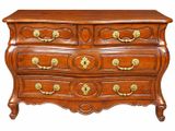 une image d'une commode en bois avec des poignées en laiton