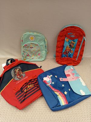 lot de 25 cartables, sacs à dos - différents modèles