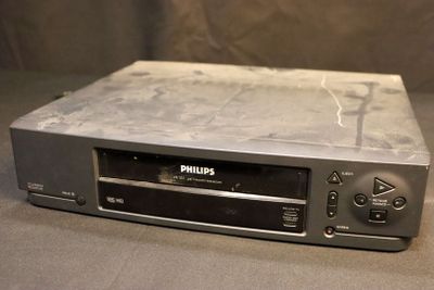 a picture of a cd player sitting on a table