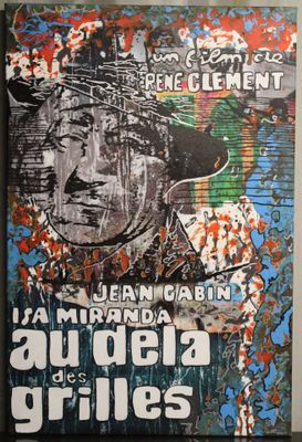 peinture représentant le visage d'un homme sur un mur, avec en arrière-plan une autre peinture représentant le visage d'un homme