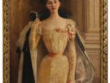 tableau représentant une femme vêtue d'une robe jaune et d'un manteau noir et blanc