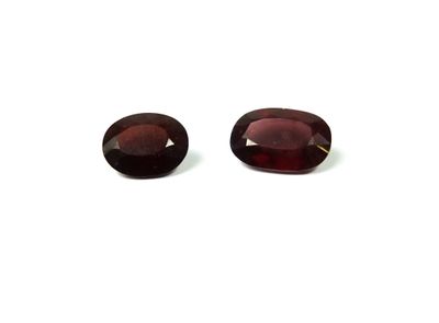 2 grenats pyrope ovales 10.50 cts 16x11.5x6.7 n°2293