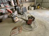 une machine placée au milieu d'une pièce