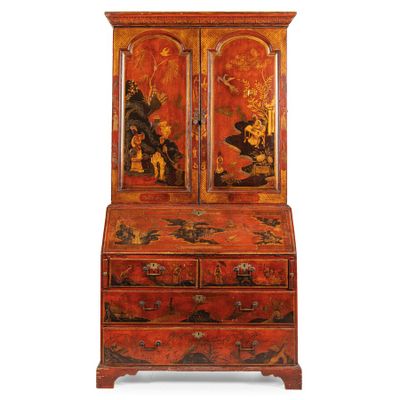 COMMODE À ABATTANT EN BOIS LAQUÉ, ANGLETERRE, XIXE SIÈCLE