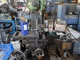 a machine that is sitting in the middle of a room