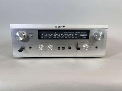 Ampli tuner de la marque Sony modèle STR604D.