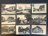 plusieurs vieilles photographies en noir et blanc d'une ville où l'on voit des chevaux et des calèches