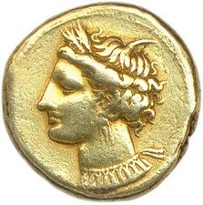une pièce d'or ornée d'une tête de femme