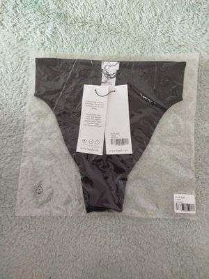 lot de 16 culottes de maillot de bain de marque FOGAL (produ…