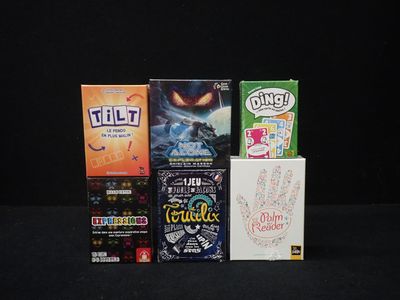 il y a plein de jeux différents sur la table