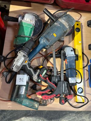 many tools that are sitting on a table together