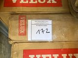 deux boîtes de Veluxx sont empilées l'une sur l'autre