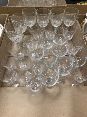 Lot de verres à pied en cristal.