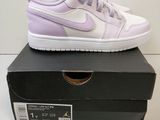 Nike Air Jordan 1 Low blanche et violette