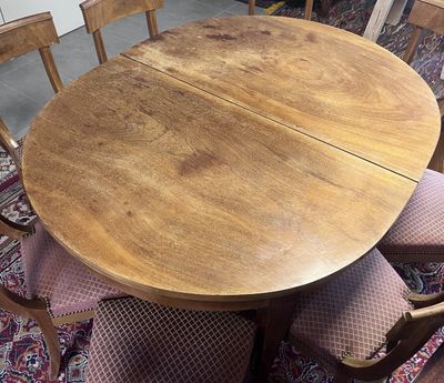 Table placage acajou 4 pieds gaine (usures) (120 / 149 / H75…
