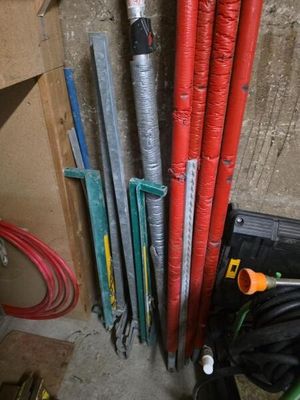 beaucoup de tuyaux placés les uns à côté des autres