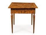 l'image d'une petite table avec un tiroir
