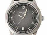 Montre Citizen pour homme avec cadran noir et bracelet en cuir noir