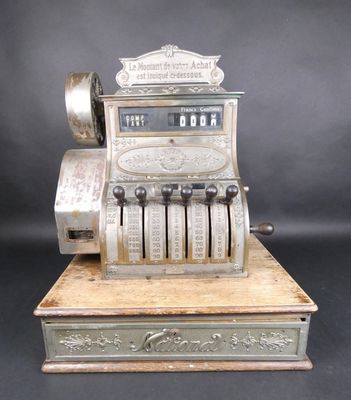 Objet: Caisse enregistreuse -National Dayton Ohio USA- en mé…