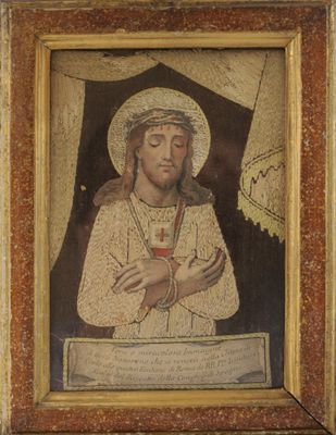 Estampe aquarellée à rehauts de broderie représentant le Chr…