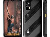 un téléphone noir sur lequel est représenté un homme en train d'escalader