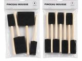 deux sachets de pinceaux noirs et blancs à manche en bois