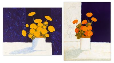 deux tableaux représentant des fleurs orange dans un vase posé sur une table