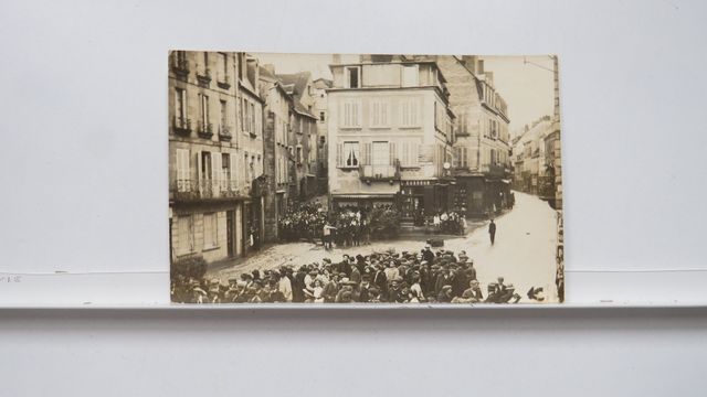 Aubusson : Carte-photo Place de l’Ancienne Halle (Inondations 191...
