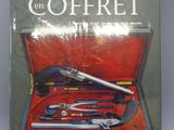 On voit ici la couverture du livre *Les armes en coffret*