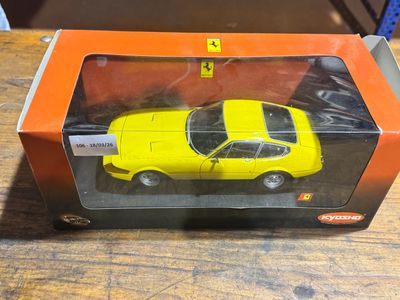 MODELE REDUIT FERRARI 365 +GTB KYOSHO - Photo 1