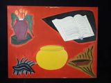 une peinture représentant un livre, une bougie, un vase et d’autres objets sur un fond rouge