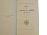 the front and back pages of a book with a picture of a building