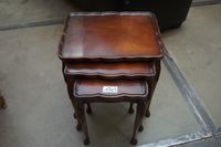 Tables gigognes « Queen Ann » - vers 1920