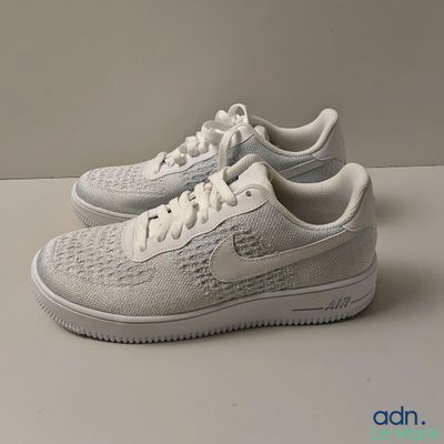 nike air force 1 flyknit low white