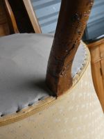 Paire de fauteuils confortables dits "crapauds" garniture de… (photo 5)