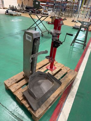 a machine that is sitting on a pallet in a warehouse
