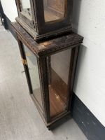 Petite vitrine en bois naturel. (photo 4)