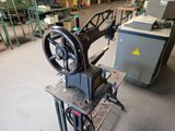 a machine that is sitting on a table in a room